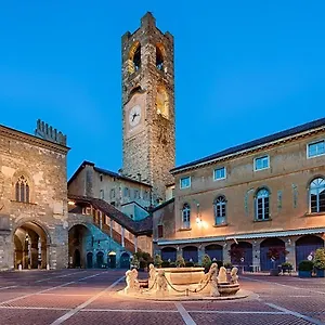 https://smart-apartment-silver.it-lombardy.com